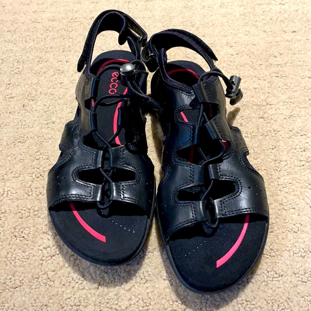 Ecco Bluma toggle sandals.